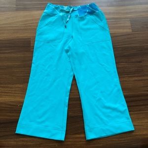 Lululemon wide Capri pants. Aqua, size 2.